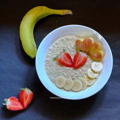 A picture of Fruit Custard Oats.