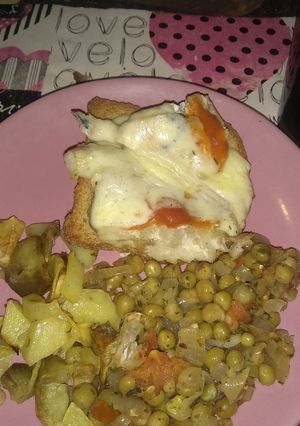 Una foto de Filet de brotola al horno en cama