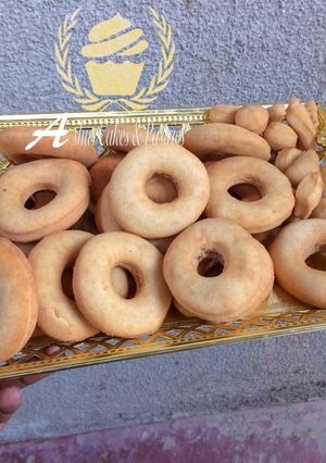 A picture of Donuts.