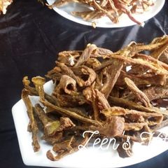 Hyderabadi Gosht Ke Sukhe Kababs or Sun Dried Raw Mutton Kababs A picture of Hyderabadi Gosht Ke Sukhe Kababs or Sun Dried Raw Mutton Kababs.