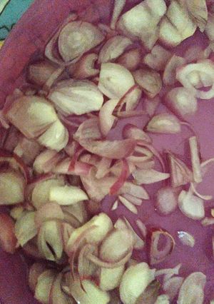 Foto resep Bawang Merah Iris untuk virus FLU