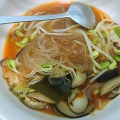 Japchae spicy soup A picture of Japchae spicy soup.