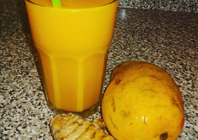 Recipe of Any-night-of-the-week Tumeric mangos smoothies