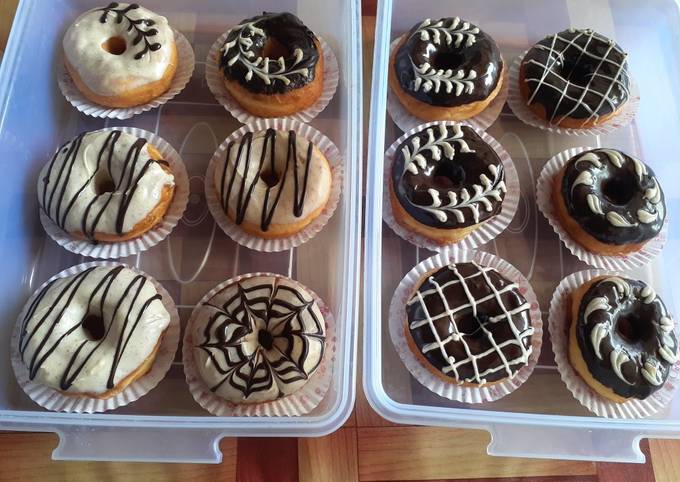 Resep Donat kentang with glaze oleh AvriLiestz - Cookpad