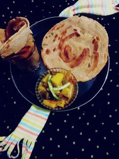 आलू बैंगन की सब्जी (Aloo Baingan ki sabzi recipe in Hindi) रेसिपी मुख्य फोटो
