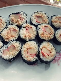 Hình của món SP.0067 - Sushi Cuộn Cá Ngừ & Thanh Cua Kani.