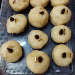 Rava ladoo A picture of Rava ladoo.