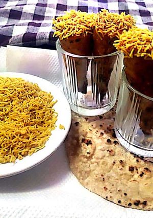 A picture of Stuffed Roti Cone.