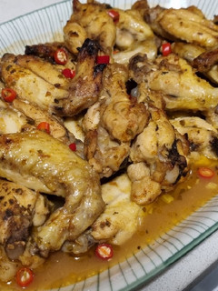 Una foto de Alitas de pollo al tequila