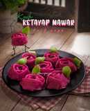 Kuih ketayap mawar (buah naga merah)