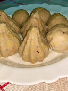 வாழைப்பழ கொழுக்கட்டை (Vaazhaipazha kolukattai recipe in tamil) செய்முறை முக்கிய புகைப்படம்