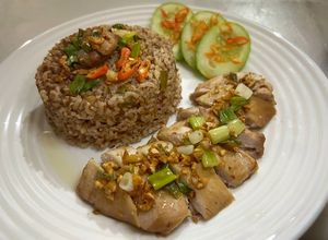 Foto resep Nasi Ayam Hainan Beras Merah