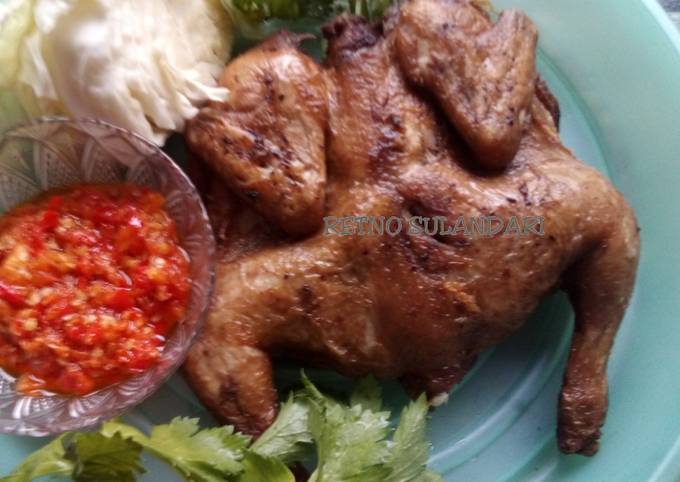 13* Ayam goreng bumbu NgoHiong