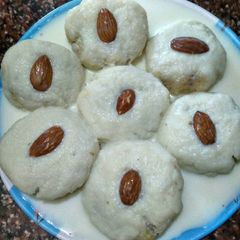 A picture of Bread rasmalai.