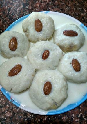 A picture of Bread rasmalai.