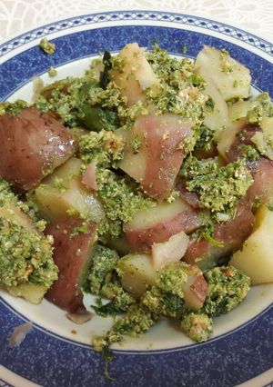 Una foto de 🇲🇽"Ensalada al pesto mejicana" vegana 🥗
