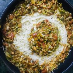 A picture of Chicken vegetable pasta.