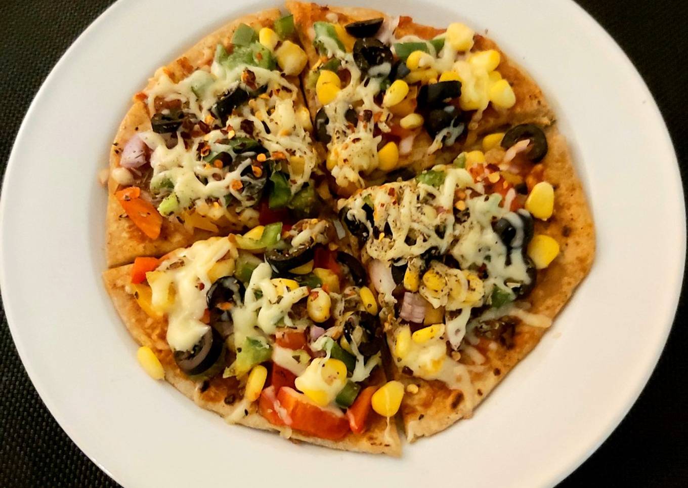 Cheese Burst Pizza with leftover Chappatis