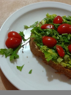 Una foto de Brusquetas con palta#retoSemanaSanta