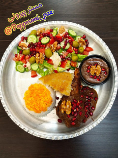 عکسی از دستور فسنجون با گوشت بوقلمون 🦃