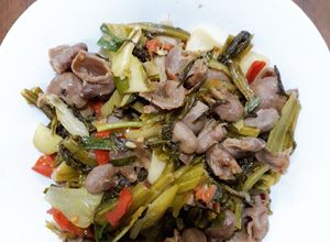 Hình của món Bao tử cá basa xào dưa.