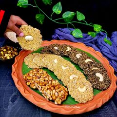 Til Papad A picture of Til Papad.