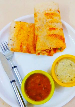 शेजवान डोसा (Schezwan dosa recipe in hindi) रेसिपी मुख्य फोटो