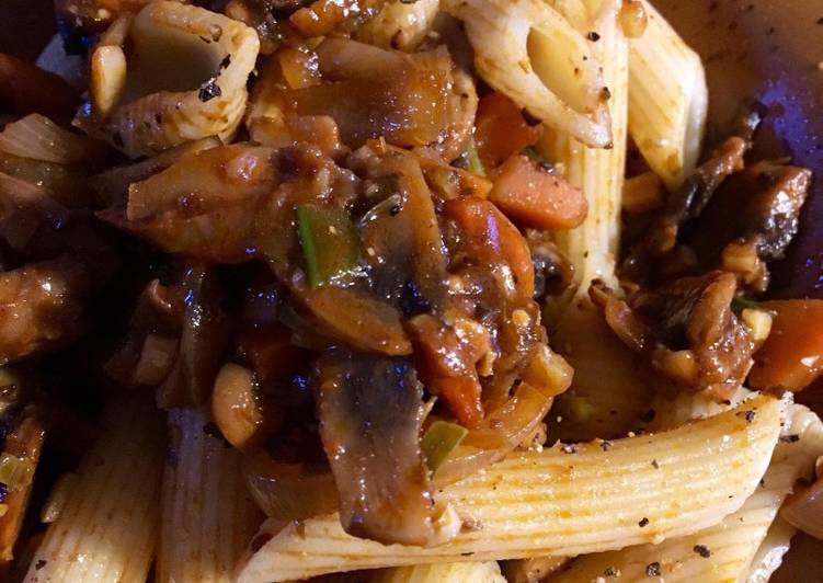 Recipe of Homemade Mushroom Bolognese (vegan)