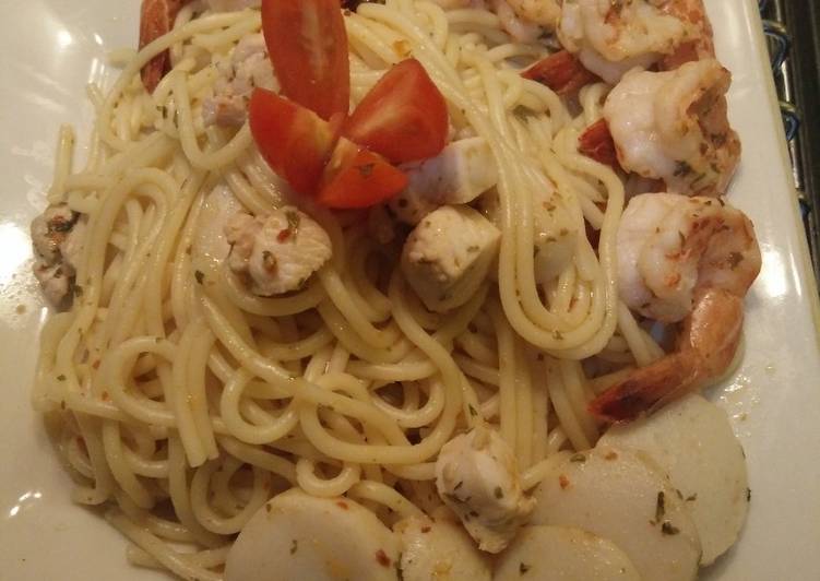 Bagaimana Menyiapkan Spaghetti aglio olio serba ada yang Sempurna