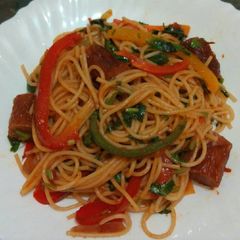 A picture of Fried Spaghetti.