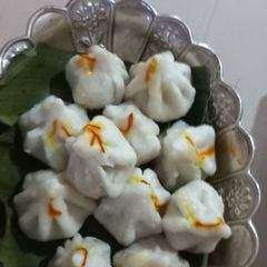 A picture of उकडीचे मोदक (Ukdiche Modak).