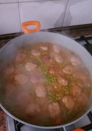 Una foto de Albóndigas a la jardinera