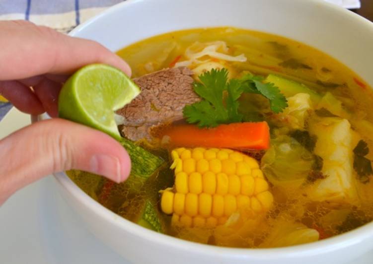 La verdadera sopa nicaragüense de res