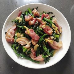 A picture of Choisam with Left Over Pig Knuckle.