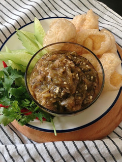 A picture of Chiang Mai Food /Northern Thai Food "Nam Prik Noom" or Thai Green Chili Dipping.
