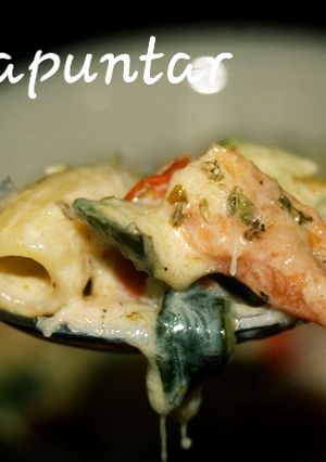 Foto principal de Macarrones con verduras a la trufa 🥒🍅🍝
