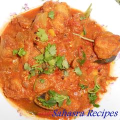A picture of Sorakaya (Lauki) Kofta Curry.