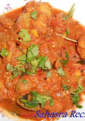 A picture of Sorakaya (Lauki) Kofta Curry.