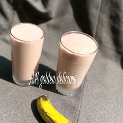 A picture of Banana Vanilla milkshake.