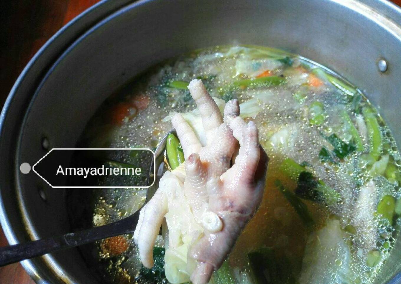 Cara Gampang Menyiapkan Sop Ceker Ayam yang Enak