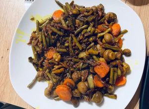 Une photo de Poêlée de légumes lardons châtaignes