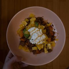 A picture of Sweet Potato, Cottage Cheese & Beef Bowl.