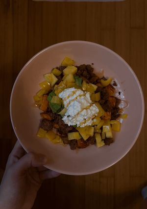 A picture of Sweet Potato, Cottage Cheese & Beef Bowl.