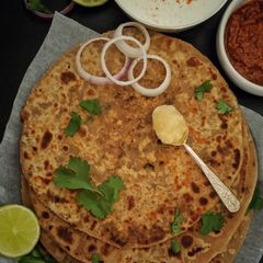 A picture of Gobi Paratha / Cauliflower Paratha.