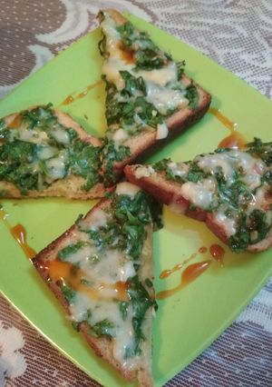 A picture of Palak pizza.
