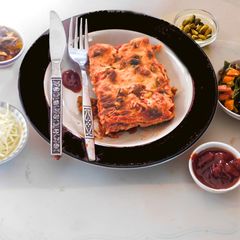 A picture of Veggie cheesy lasagna (baked noodles/pasta).