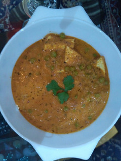 A picture of Matar paneer.