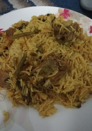 A picture of Mutton Tahari.