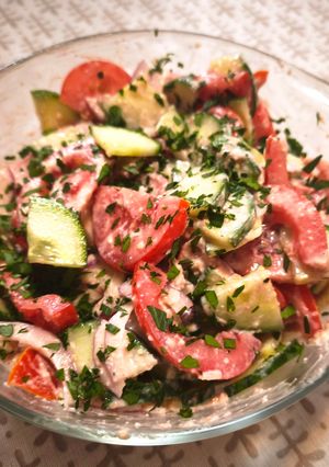 Grúz saláta diós-ecetes öntettel recept fotója