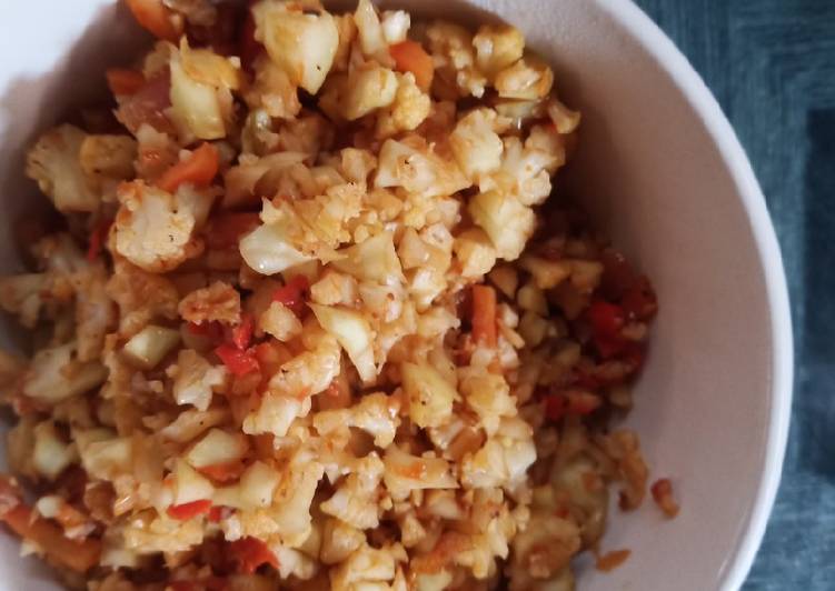 Cara Membuat Cauliflower Fried Rice For Diet yang Enak Banget